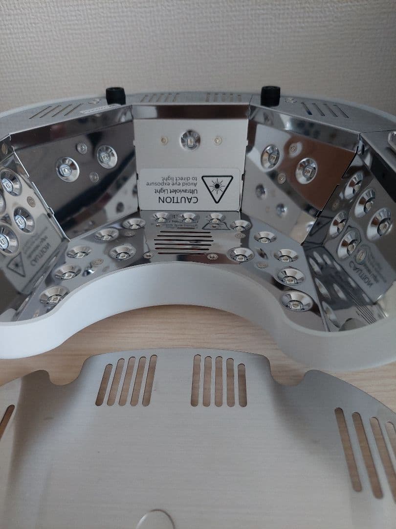 シャイニージェルコードレスハイブリッドネイルライト