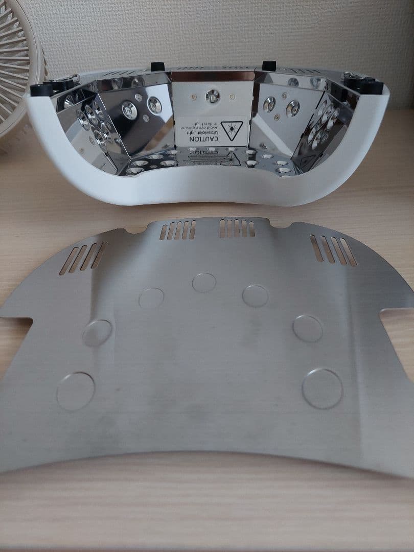 シャイニージェルコードレスハイブリッドネイルライト