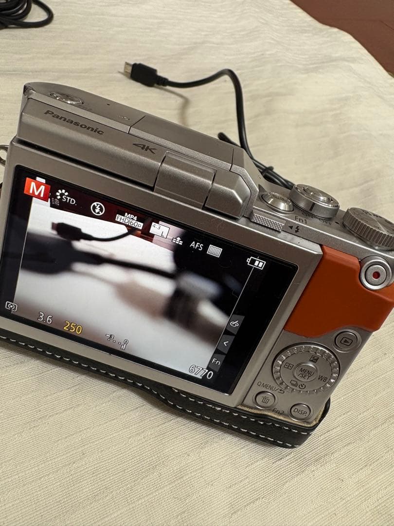 Panasonic LUMIX G DC-GF9W ミラーレス 4k