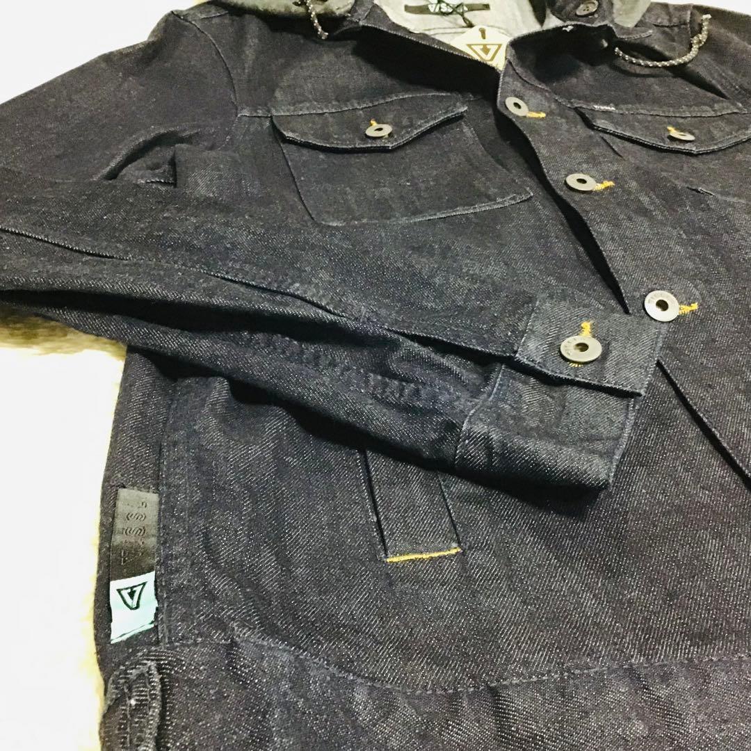 【タグ付き未使用品】VISSLA フード付きメンズデニムジャケット　ヴィスラ