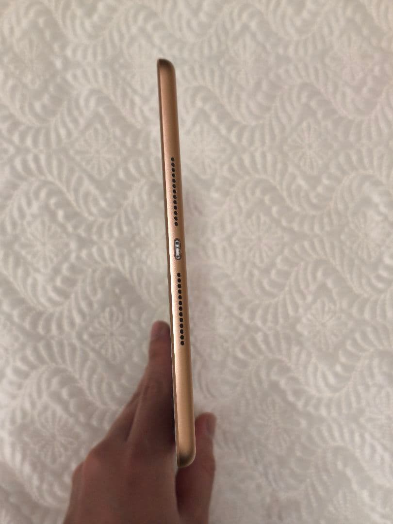 Apple iPad第6世代 32GB セルラーモデル ApplePencil付