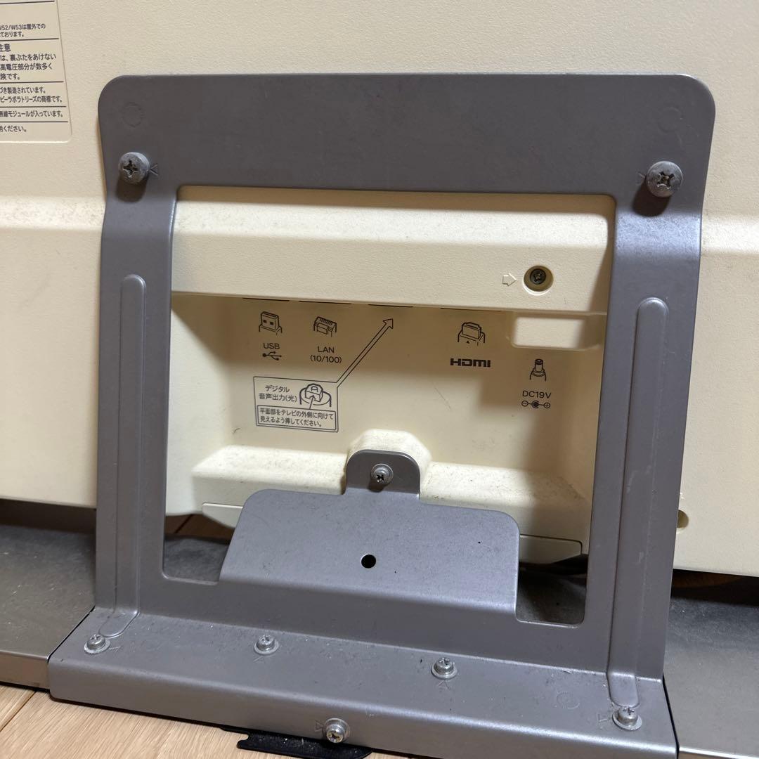 SHARP AQUOS 32インチ テレビ 本体とリモコン