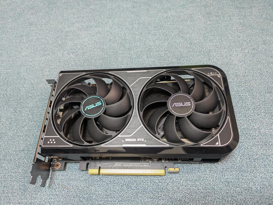 グラフィックボード・グラボ・ビデオカード ASUS GeForce RTX 4060 8GB