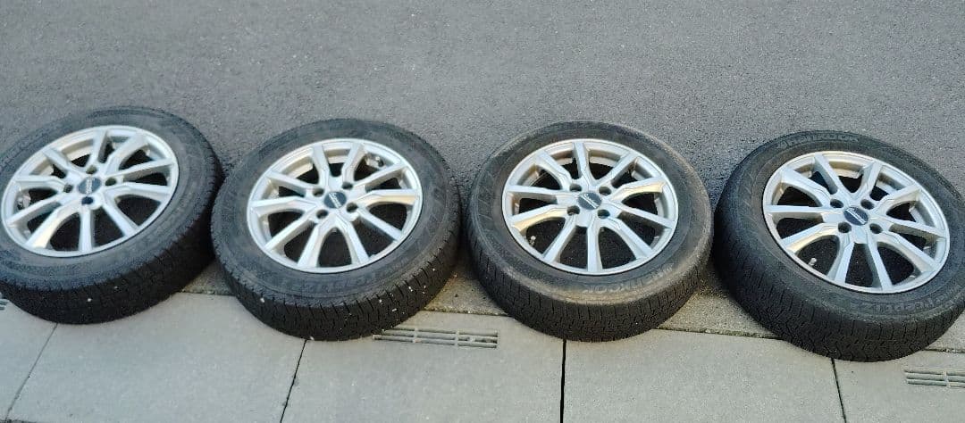 (h.o0328)15インチ 冬タイヤ ホイール トヨタ ポルテ アクア