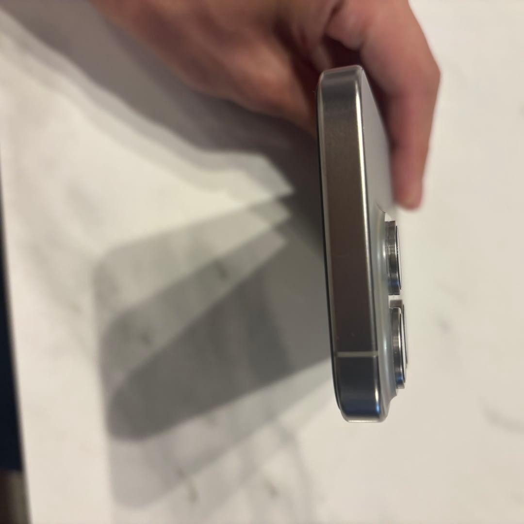 iPhone15Pro 128GB ナチュラルチタニウム 注意あり