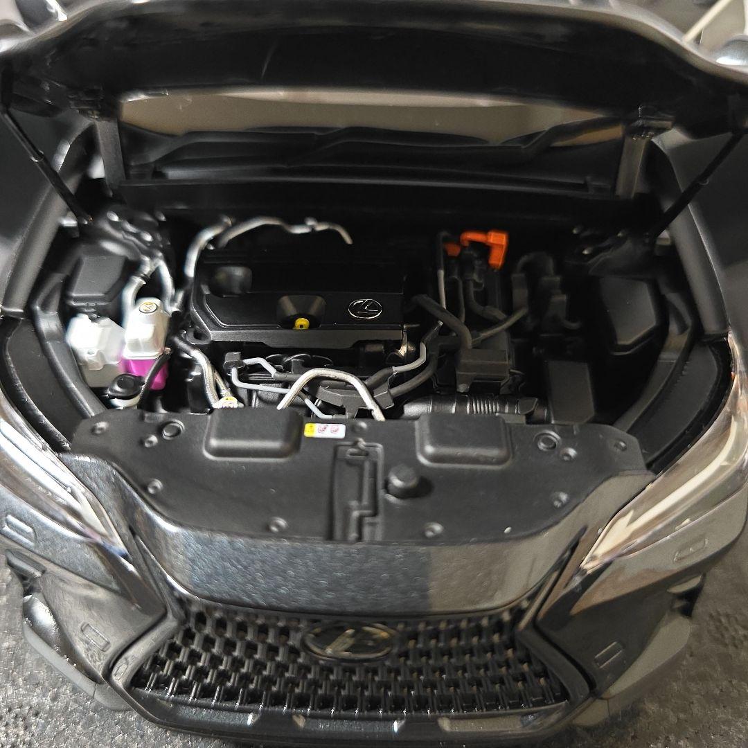 京商　レクサス　NX 450h+ 1/18 ミニカー　グラファイトブラック