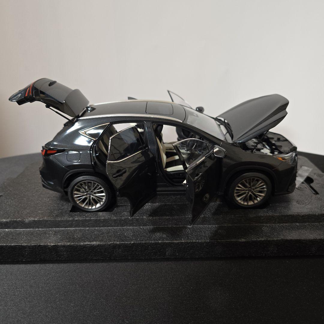 京商　レクサス　NX 450h+ 1/18 ミニカー　グラファイトブラック