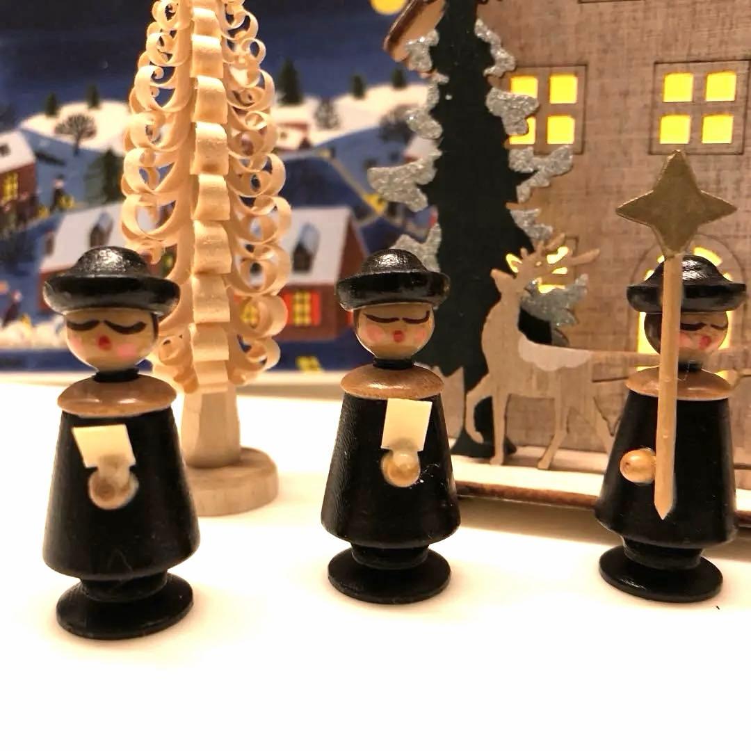 未使用　ドイツエルツ山地　木工民芸品ヴィンテージ　5名聖歌隊　削り木2本