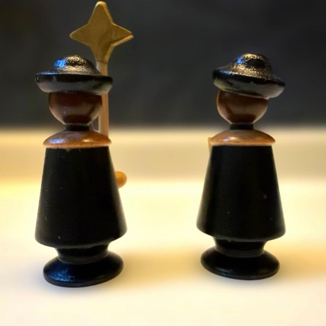 未使用　ドイツエルツ山地　木工民芸品ヴィンテージ　5名聖歌隊　削り木2本