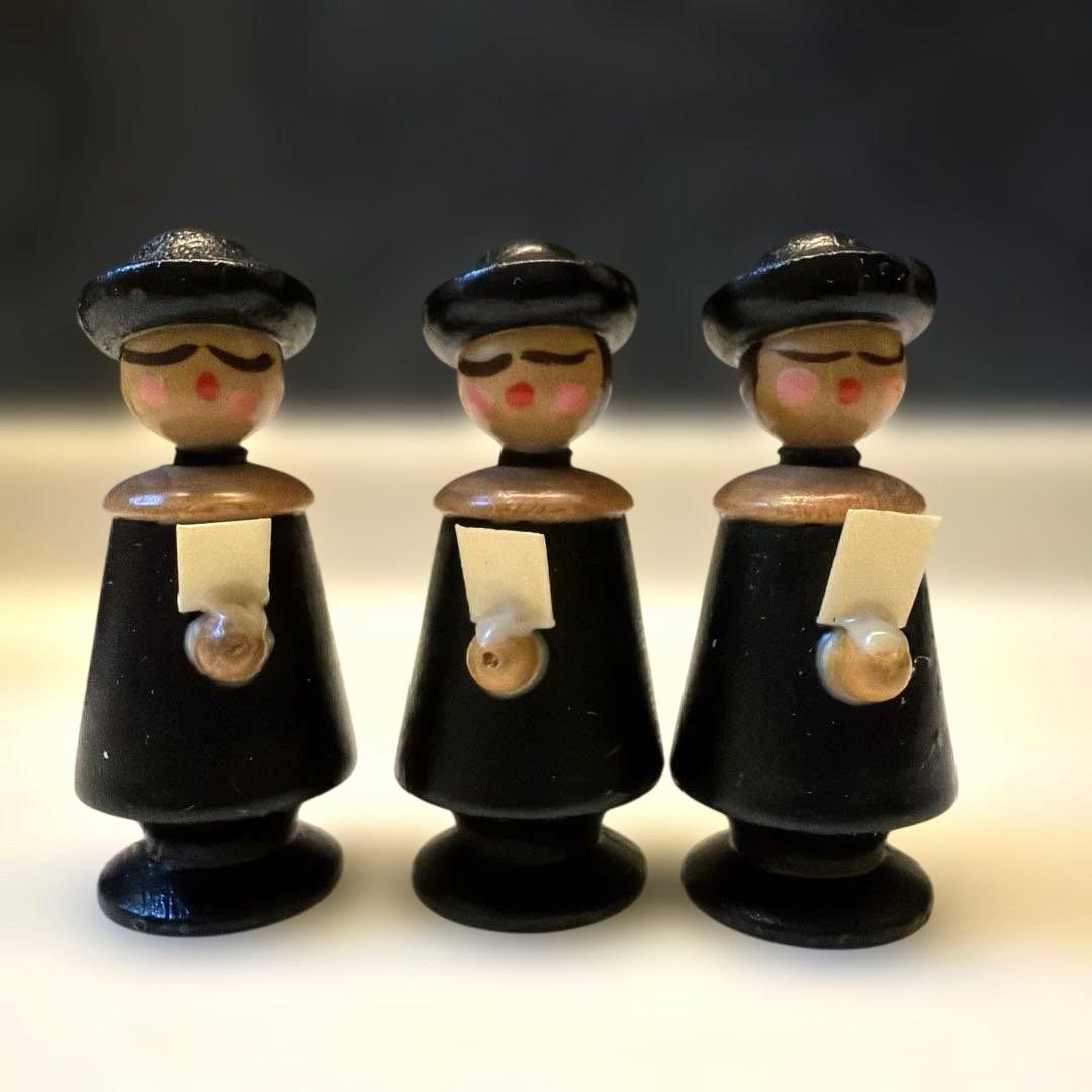 未使用　ドイツエルツ山地　木工民芸品ヴィンテージ　5名聖歌隊　削り木2本