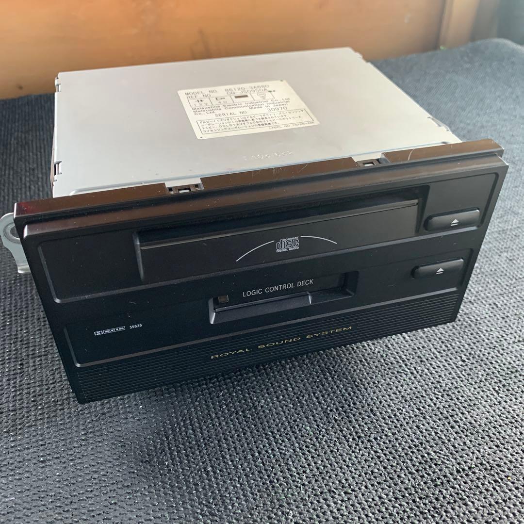 トヨタ　17クラウン　純正オーディオプレイヤー　CD カセット　中古品