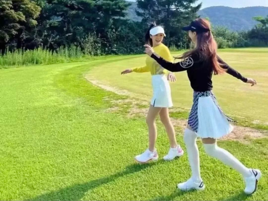 今だけ価格✨即発送　新品G/FORE　ゴルフ　セーター　ブラック　Ｌ　レディース