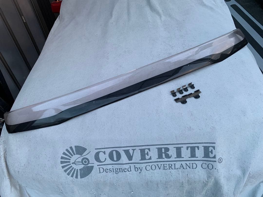 ランクル ８０　バグガード　ボンネットバイザー　ランドクルーザー８０希少激レア