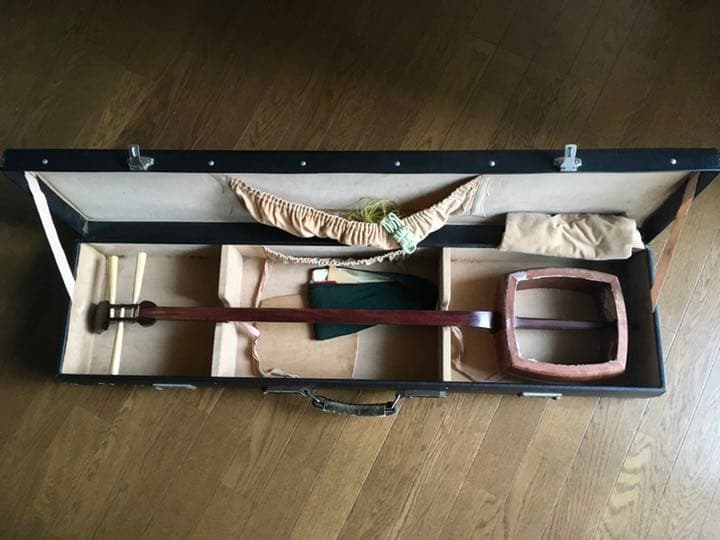 昭和８年製造の三味線 バチとケース付き