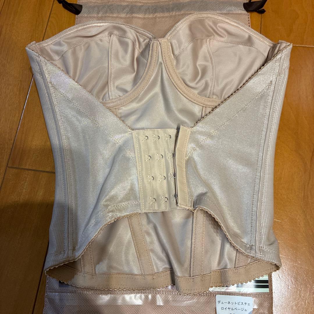 BLOOMLUXE ブライダルインナー　E70 ガードルM