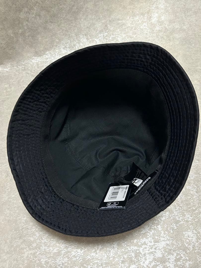 新品 ディースクエアード バケットハット ブラック L