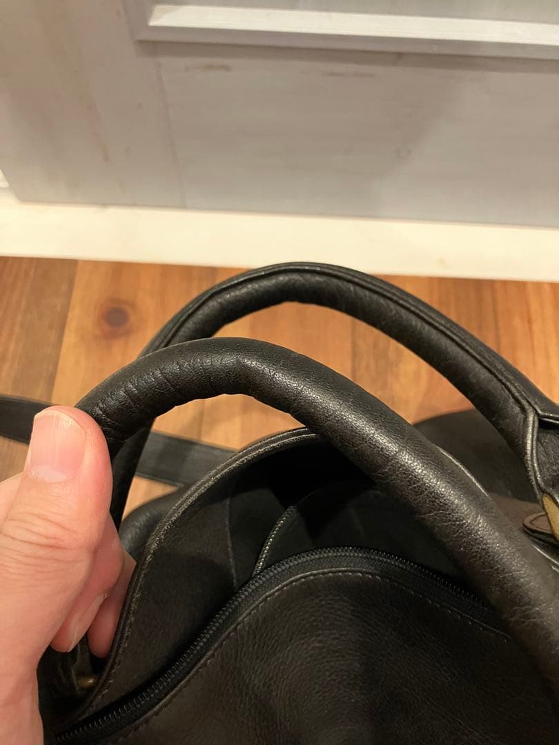 ブラックレザーボストンバッグ