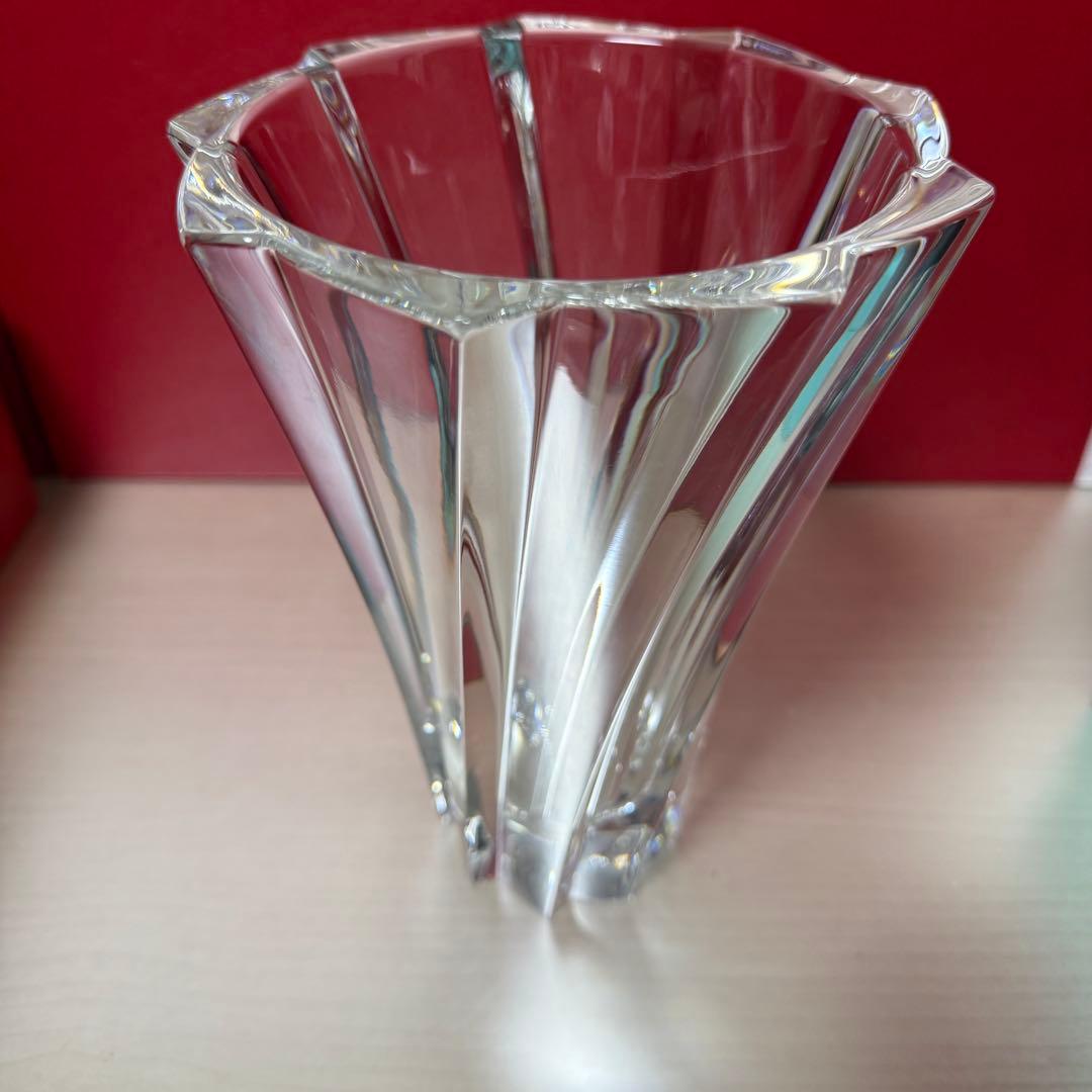 バカラ　オブジェクティフ　花瓶