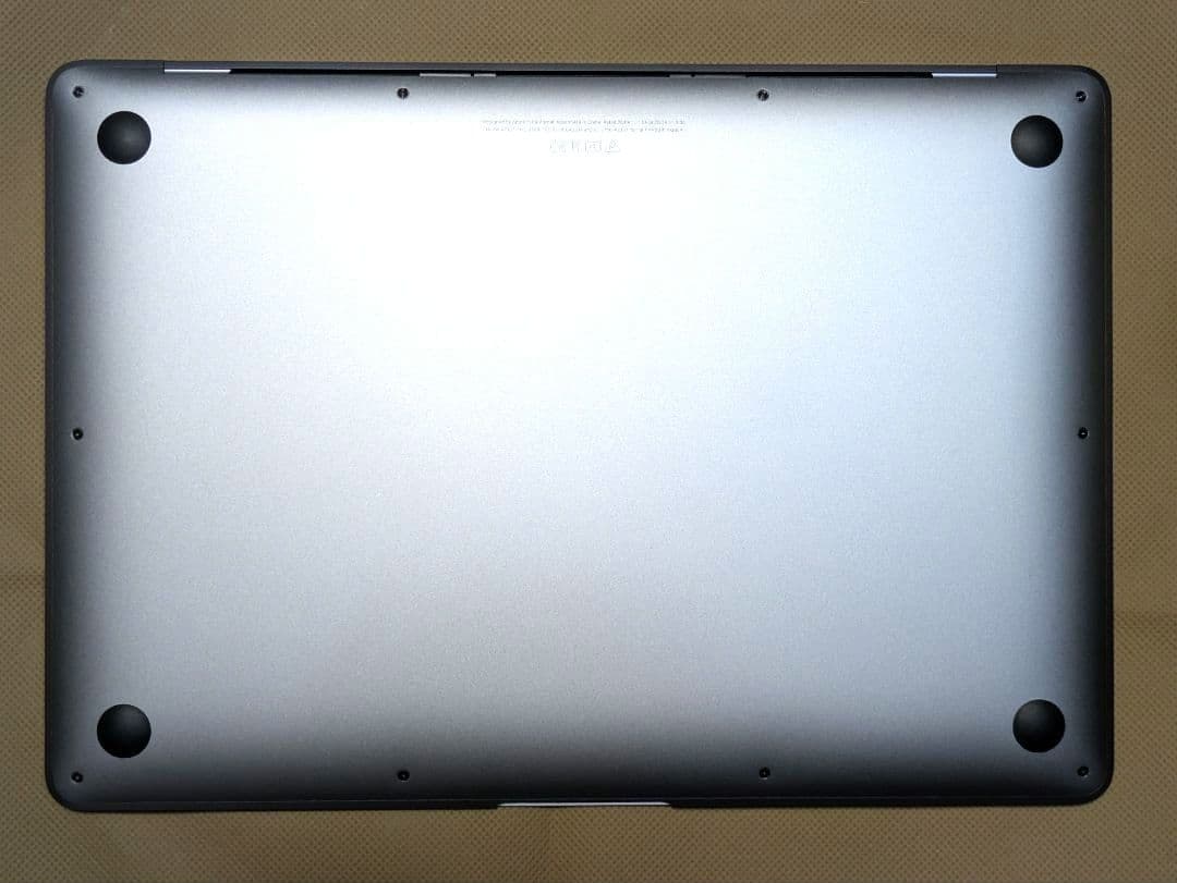 Apple MacBook Air（A2337）