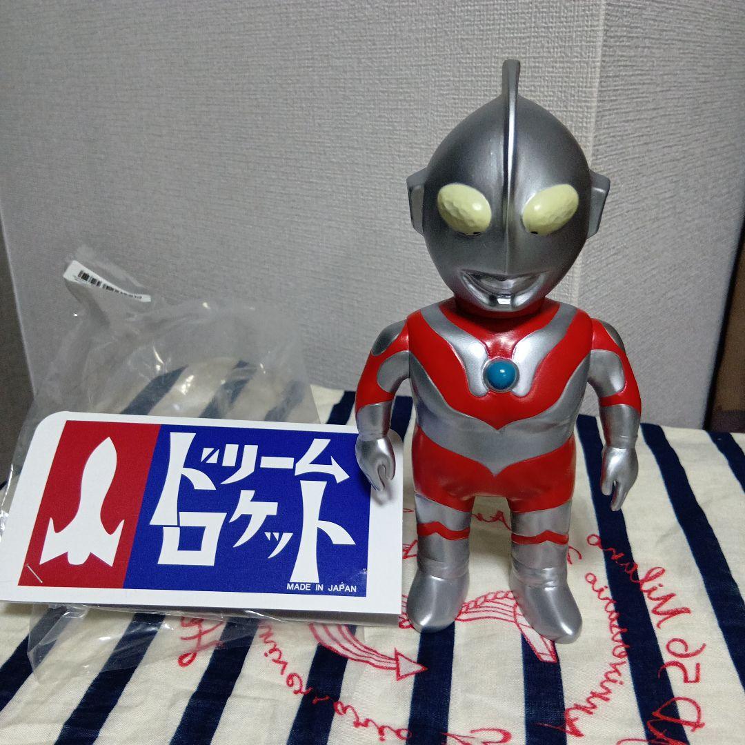 d*7様 空想世界のお友だちシリーズ ウルトラマン 墓場の画廊 ドリームロケット