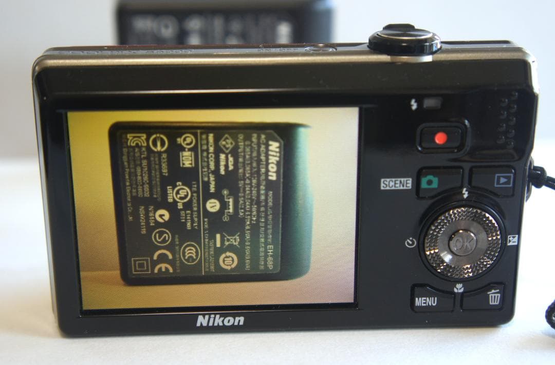 Nikon COOLPIX S6000 7倍光学ズーム コンパクトデジタルカメラ
