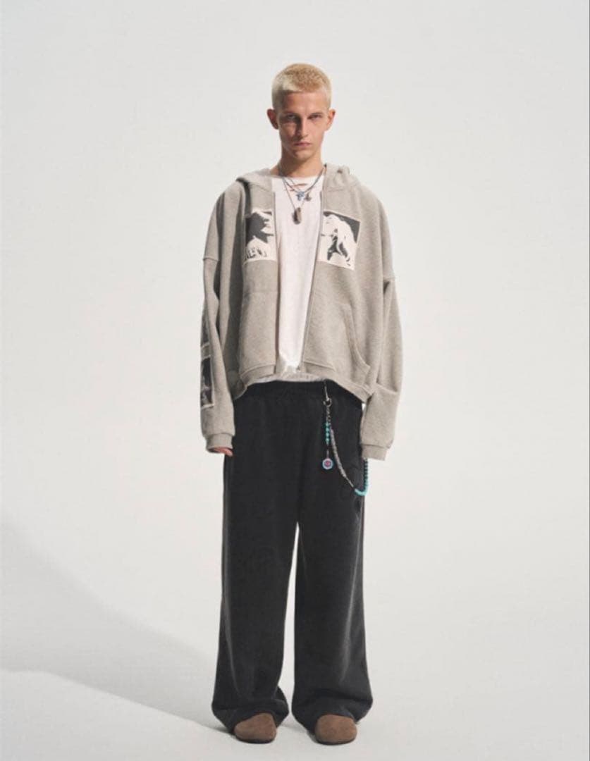 正規品✨NIKI着用✨ bastard ワッペン付きパンク風ジップジップパーカー