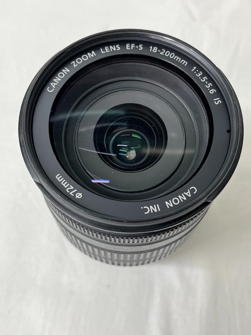 Canon EF-S 18-200mm レンズ