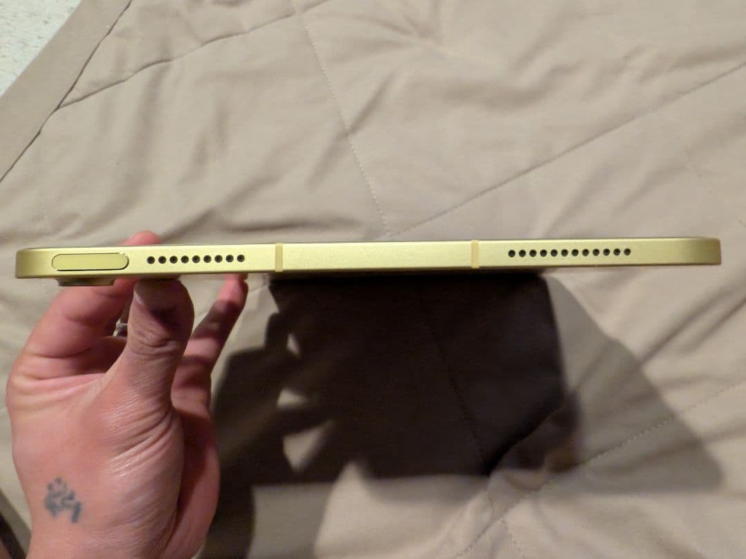 【美品！】iPad 第10世代 イエロー Wi-Fi+cellular