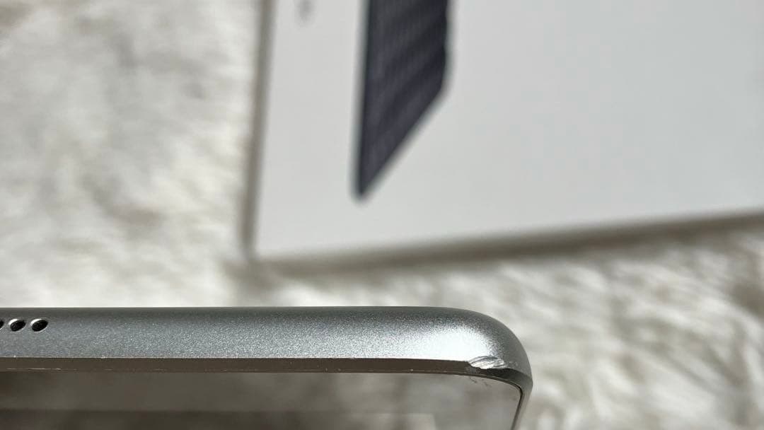 【完動品】iPad 第5世代 32GB SIMフリー【すぐ発送】