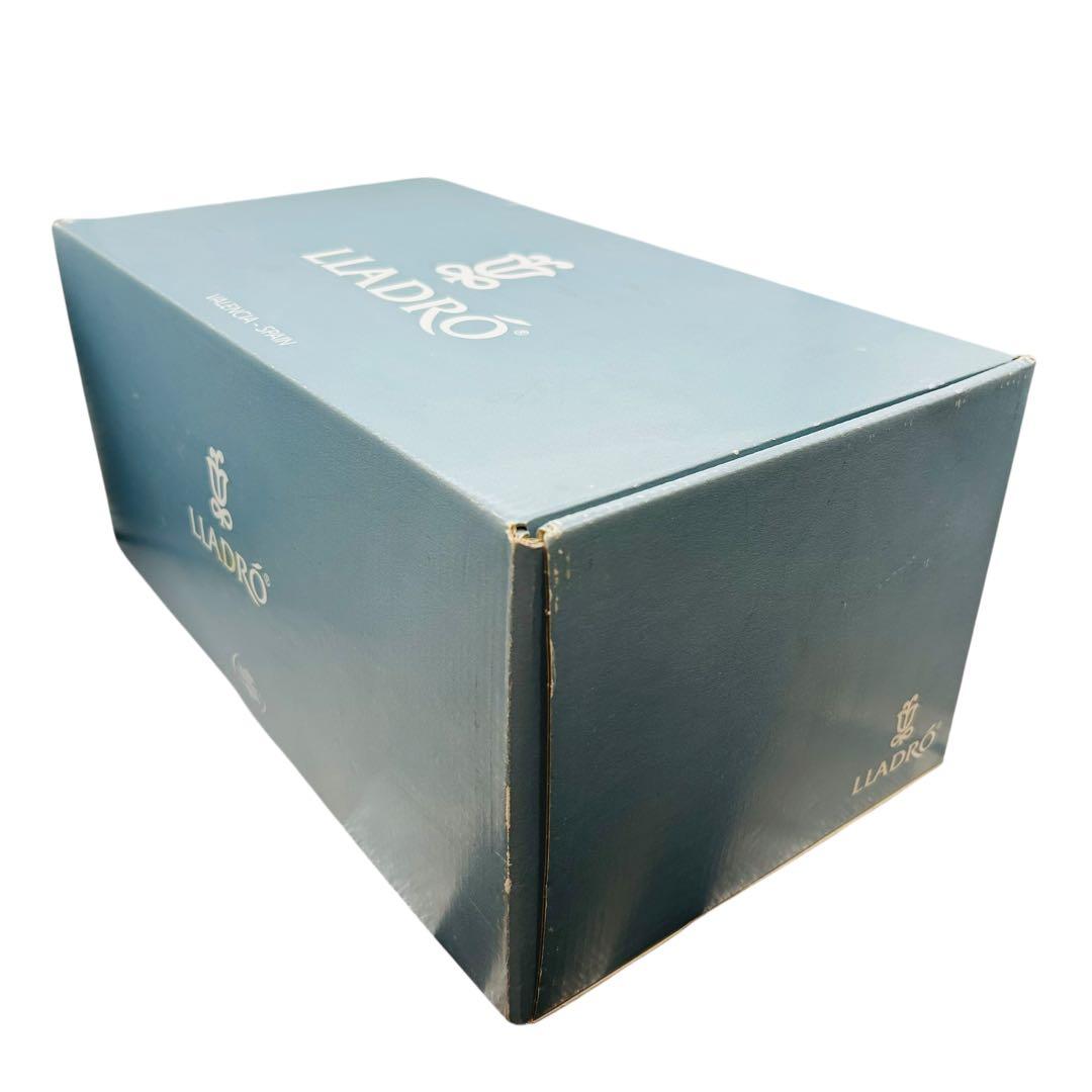 リヤドロ LLADRO 私の宝もの 6777 箱付 フィギュリン