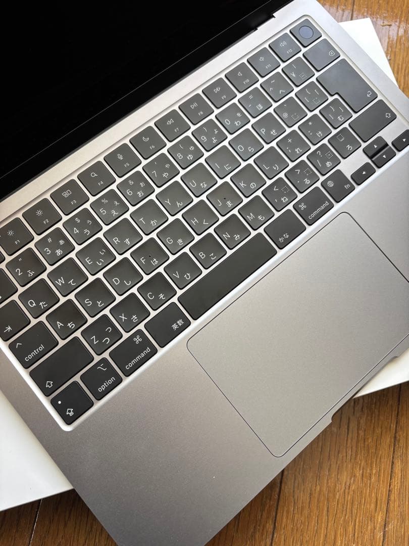 MacBook Air m2 カバー、保護ケース付属