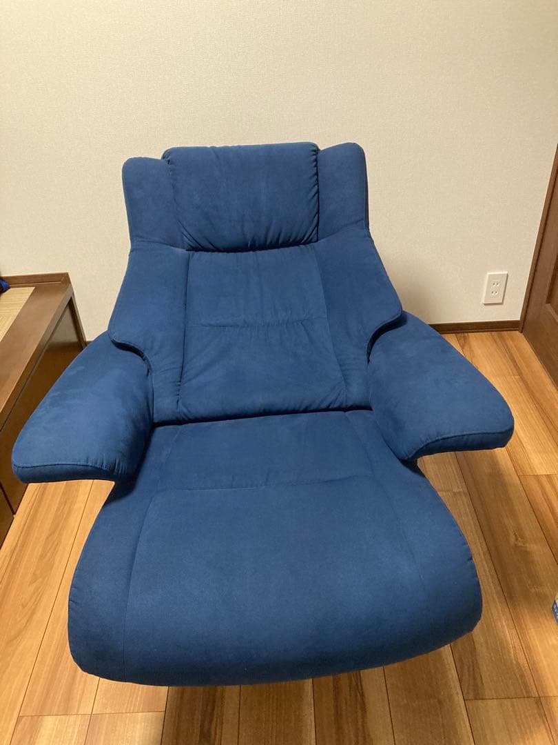 カリモク　ザ・ファースト　ネイビー リクライニングチェア 1人掛けソファ