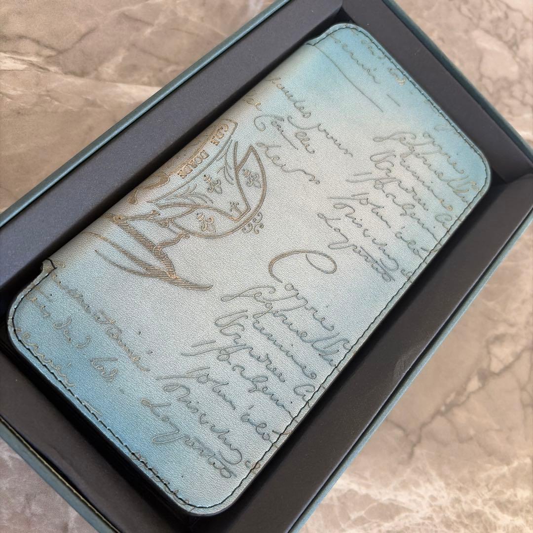 W*n様 新品、未使用スクリットレザー iPhone 15 Pro フォリオ