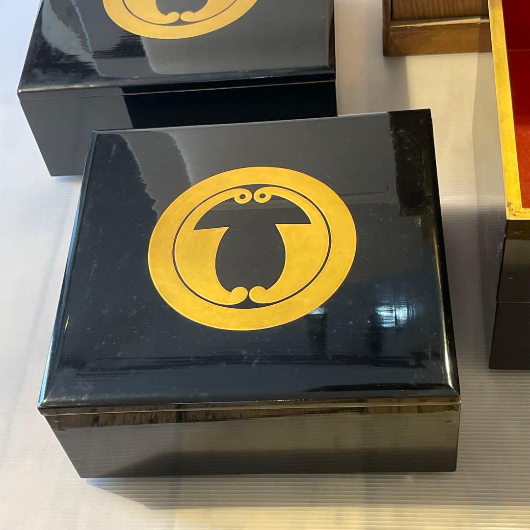 え*こ様 黒塗金紋　大重箱　重箱　年代物　骨董品　工芸品　漆塗り　インテリア　希