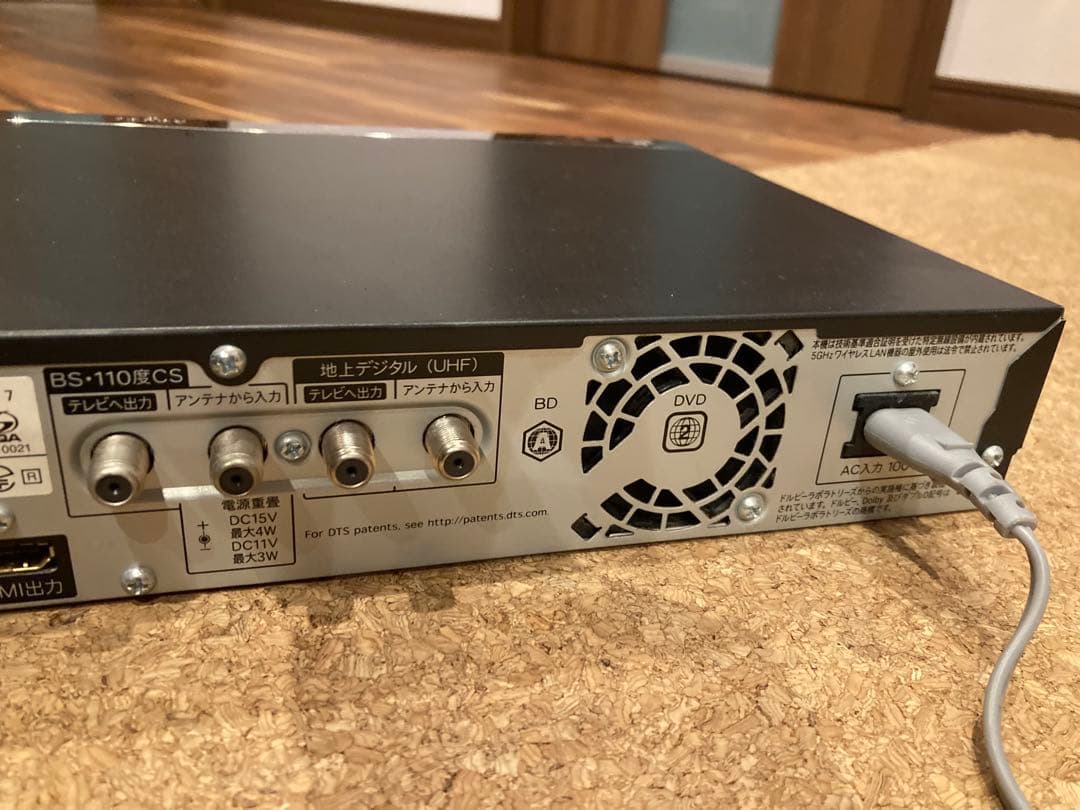 SHARP シャープ　ブルーレイレコーダー HDD 2TB 2チューナー