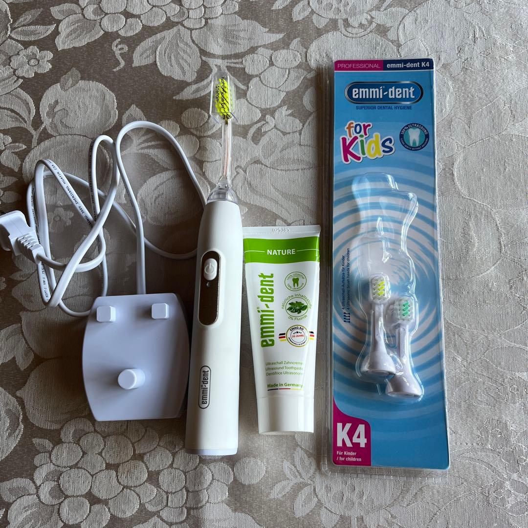 エミデント【ドイツ製】超音波電動歯ブラシ本体、専用歯磨き粉、子供ブラシ2本付