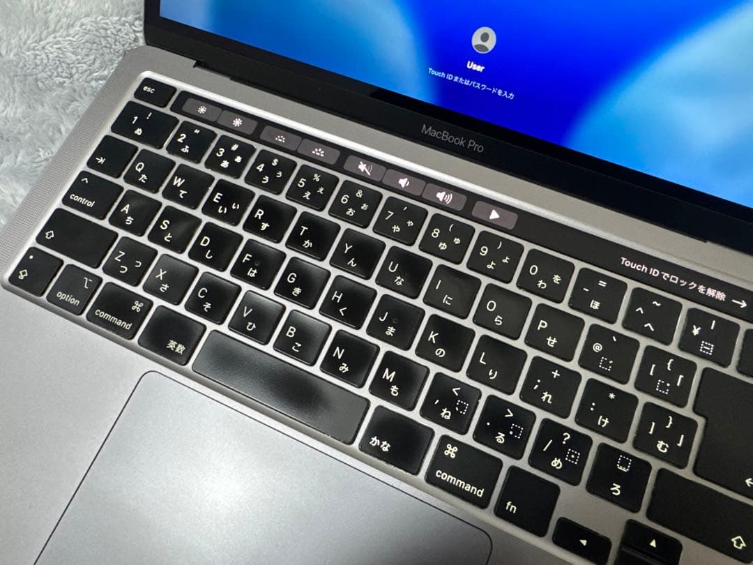 MacBook本体 MacBook Pro 2020 i5/16GB/SSD1TB