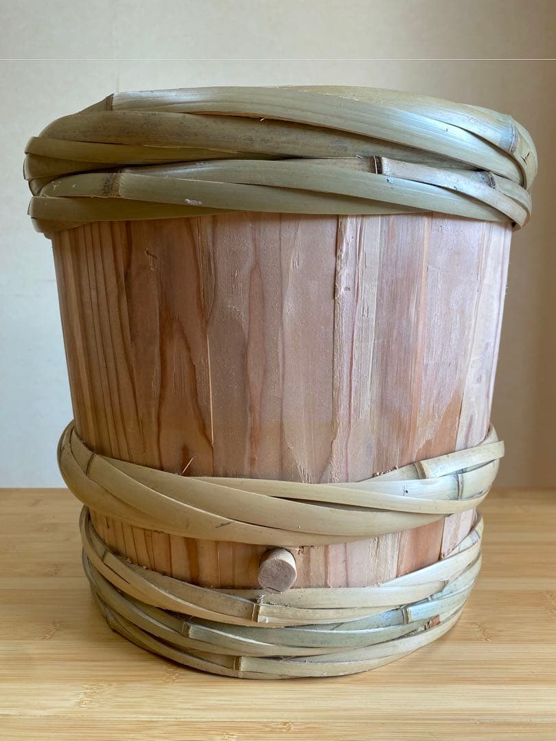 樽酒の一斗樽（18リットル）　　空樽