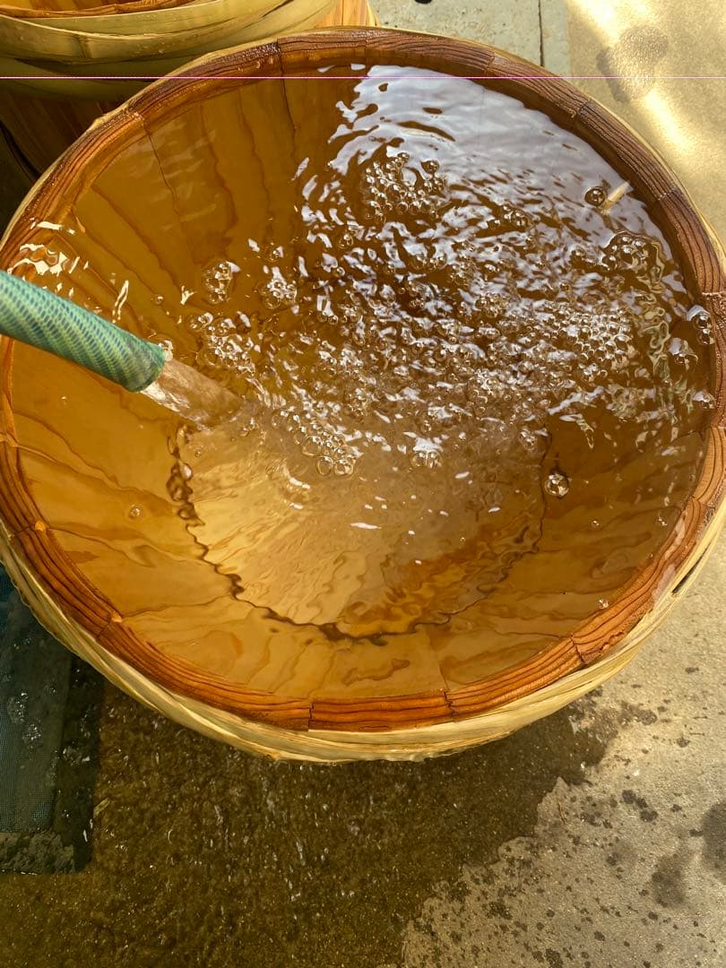 樽酒の一斗樽（18リットル）　　空樽