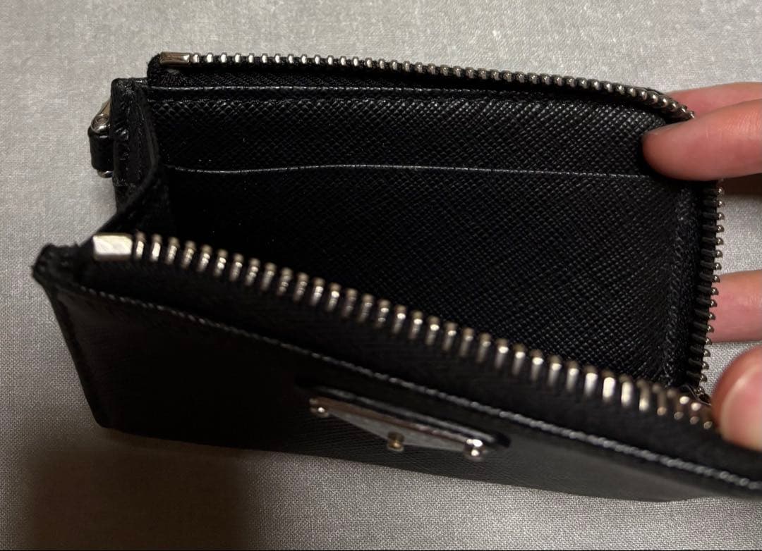 PRADA キーケース サフィアーノレザー ブラック ギャランティ付き