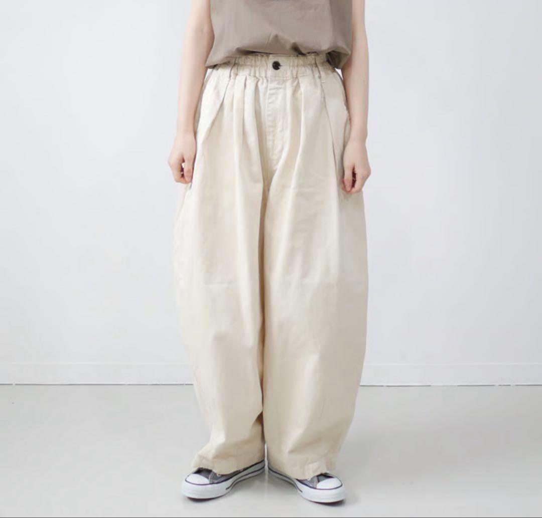 HARVESTY ハーベスティ サーカスパンツ アイボリー サイズ2