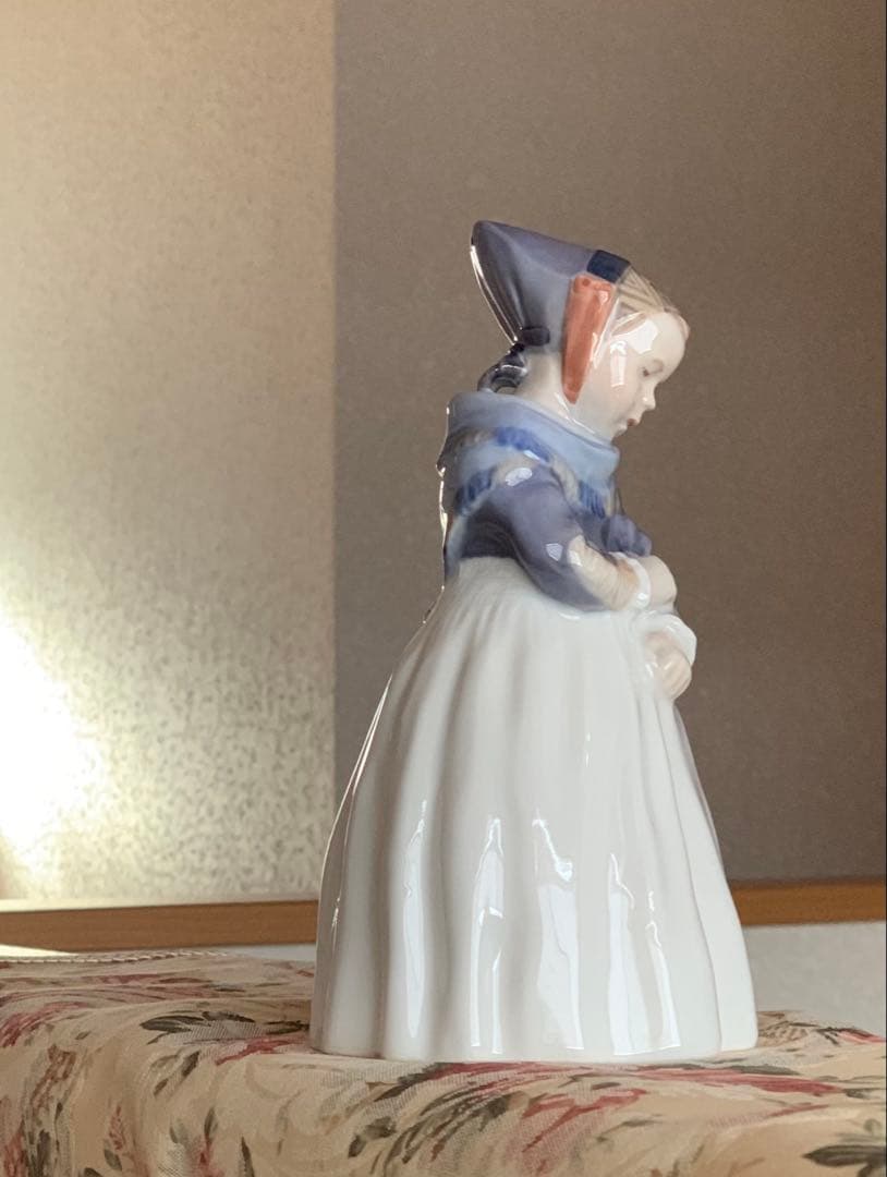 ロイヤルコペンハーゲン★Amager Fanoe Girl アマの少女★美品