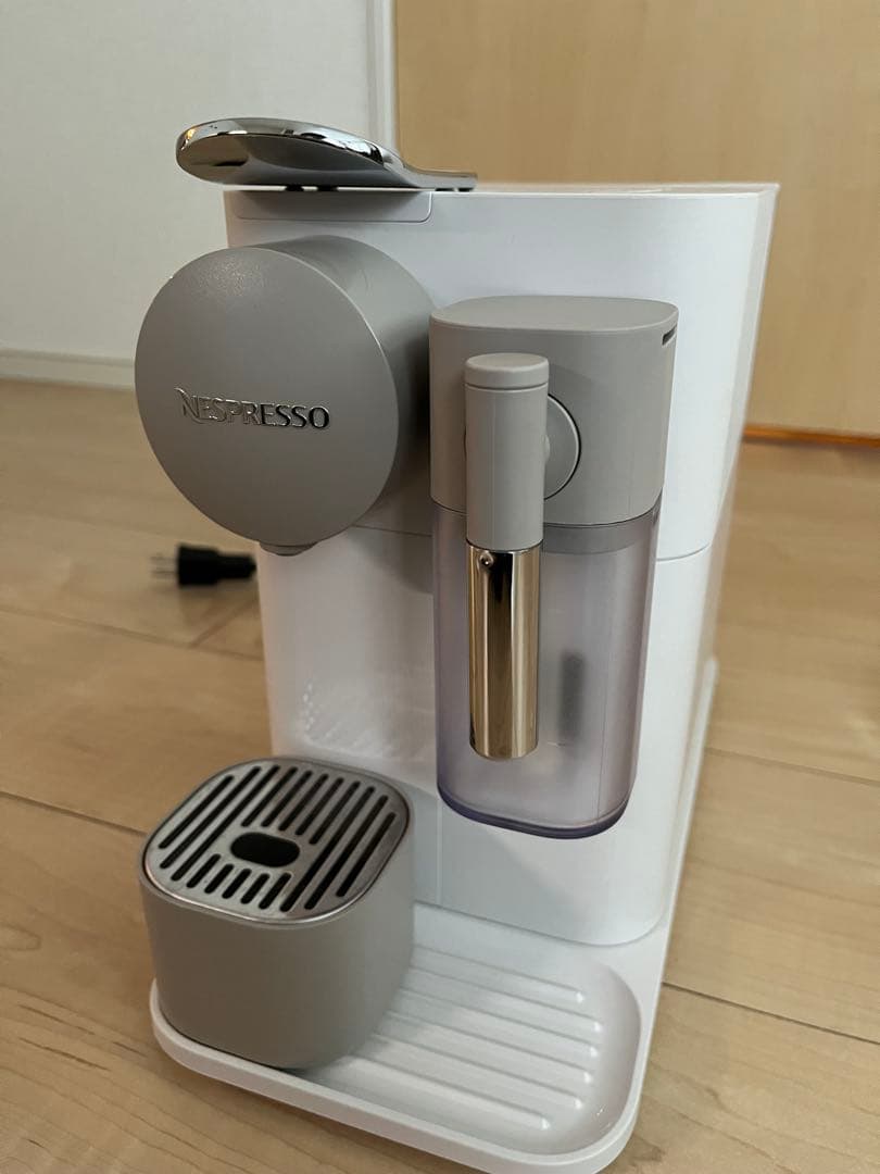 Nespresso ラティシマワン 2018年製