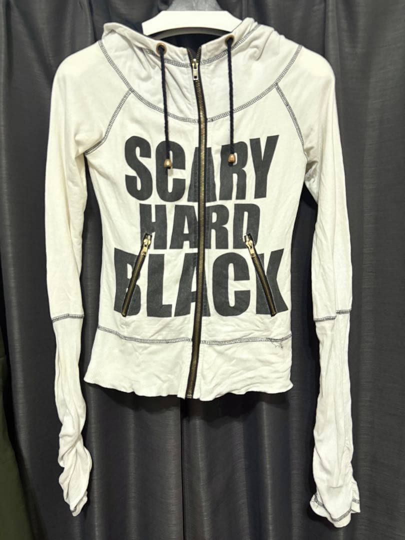 d.i.a. スカルパーカー