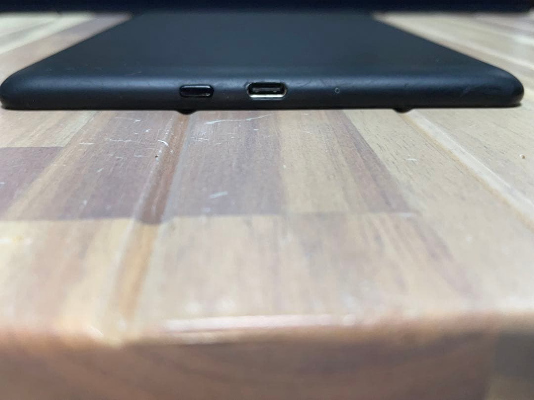 Kindle Paperwhite 本体