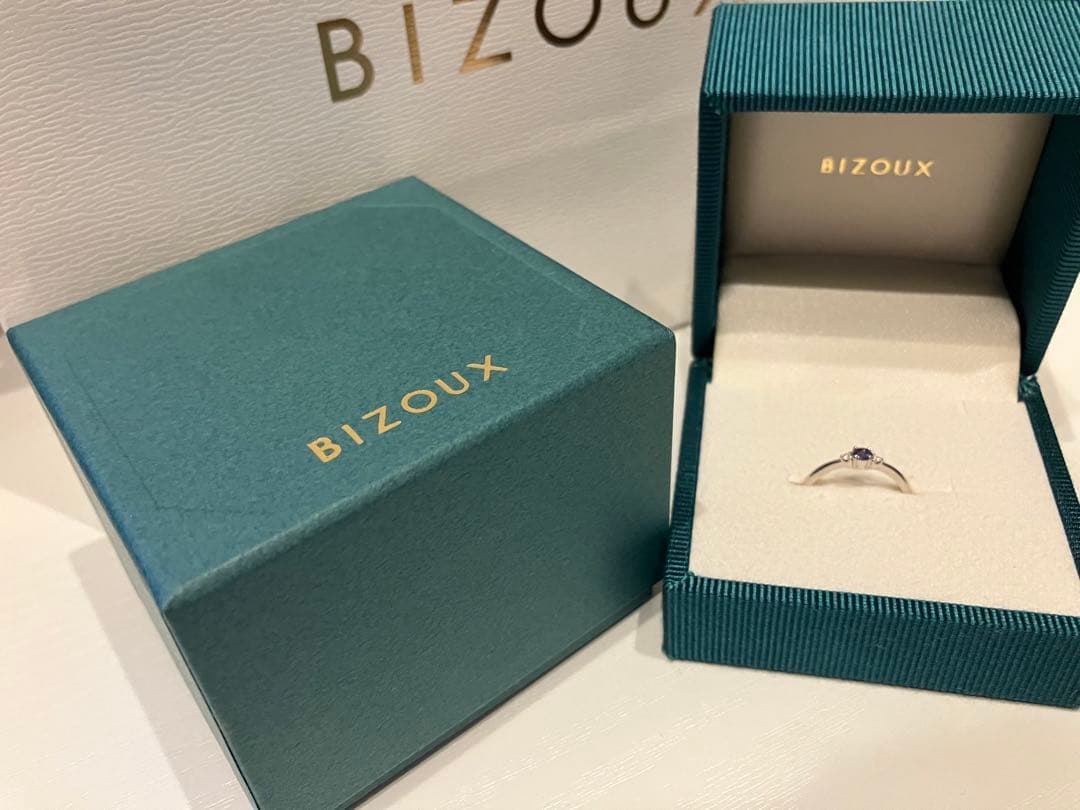 bizoux べキリーブルーガーネット リング ダイヤモンド ビズー