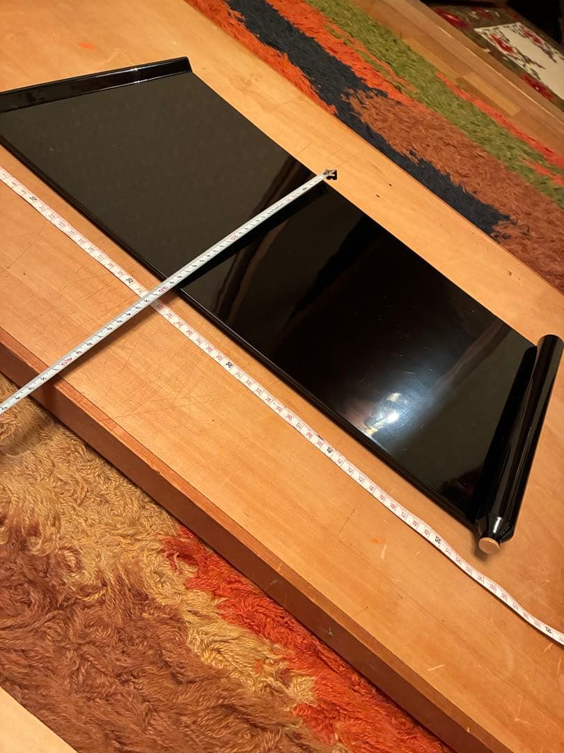 黒い漆器 半月形と長方形の盆セット