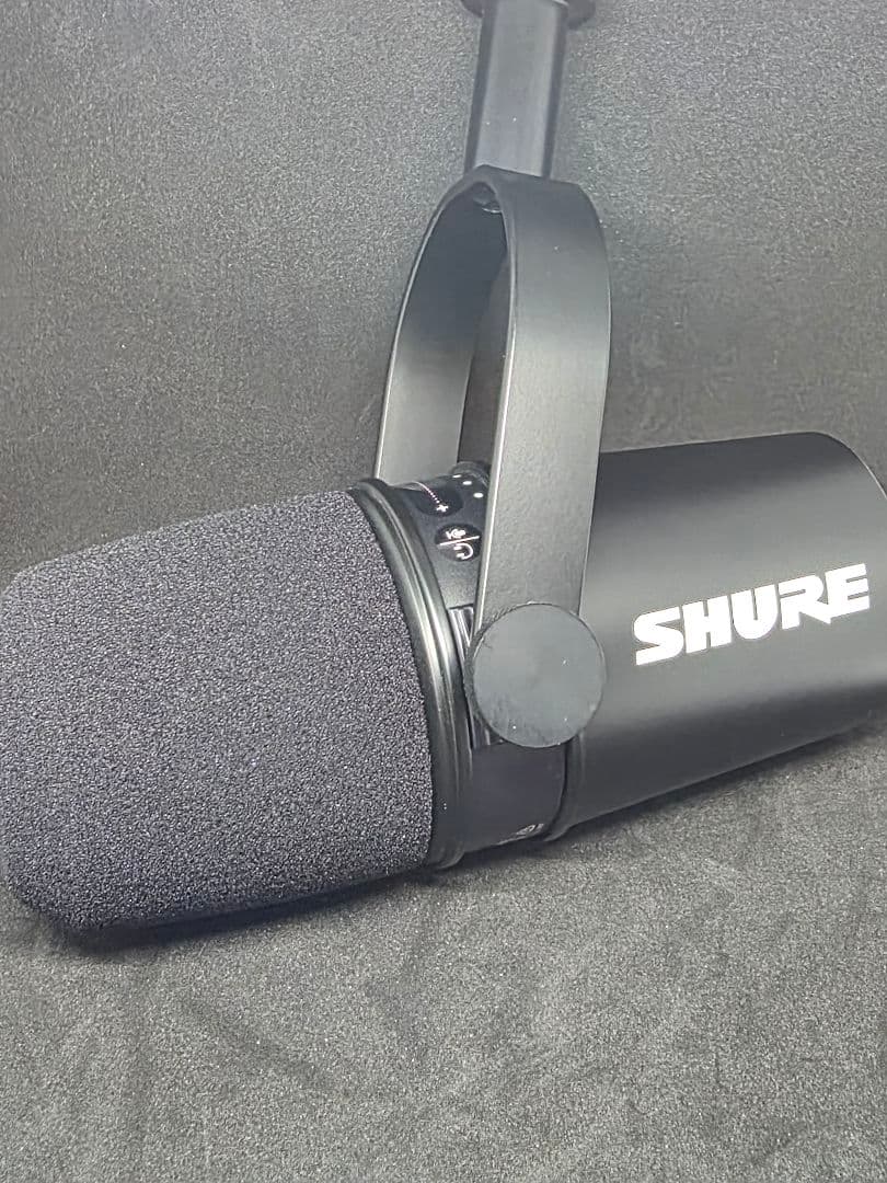 SHURE MV7（MV7-K-J）ダイナミックマイク／元箱付き