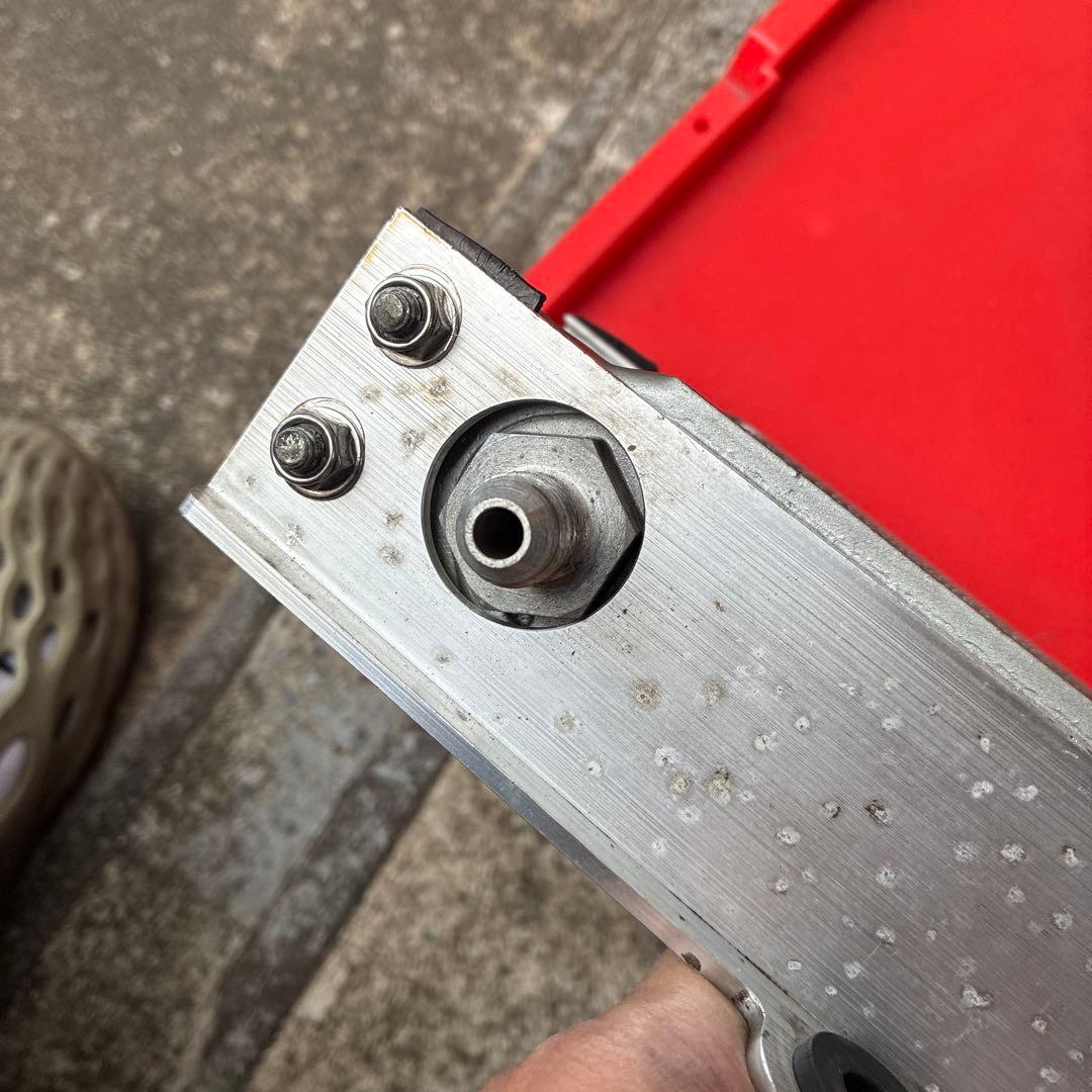 車種不明　オイルクーラー　13段 アクティブ？