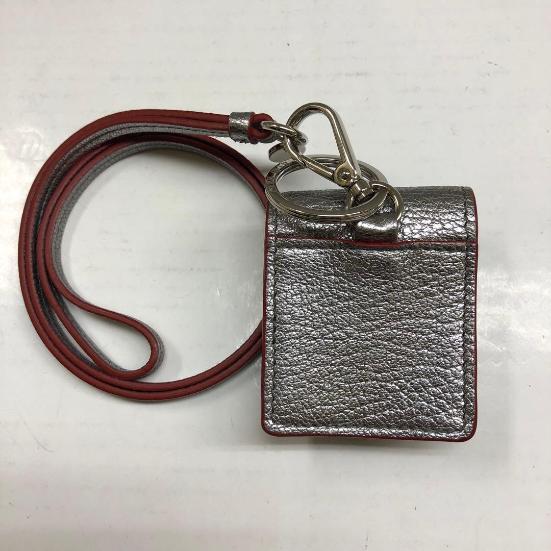 FA03-17 ミュウミュウ 新品同様 AirPodsケース ネックストラップ